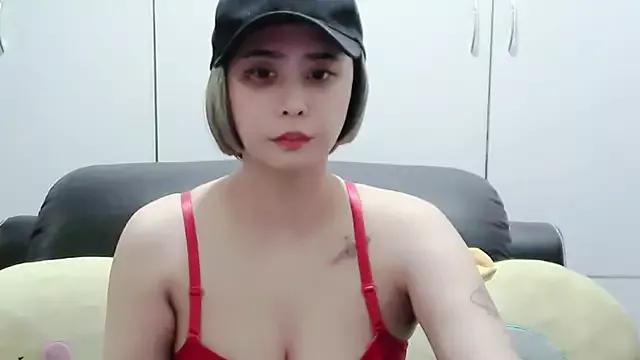 yourzz_ on StripChat 
