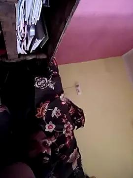 YRIMA1995 on StripChat 
