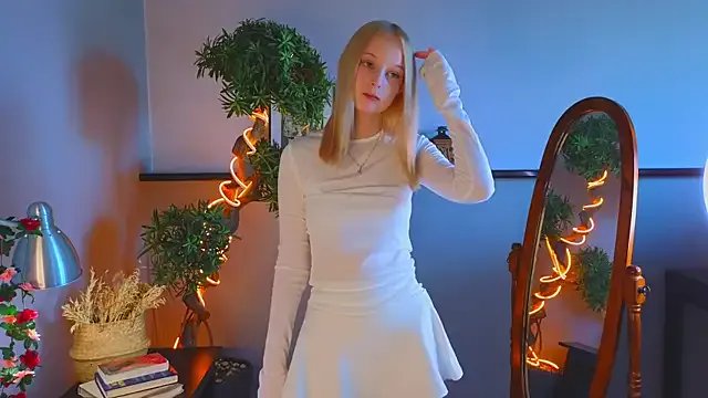 YungLyssy — seductive tongue